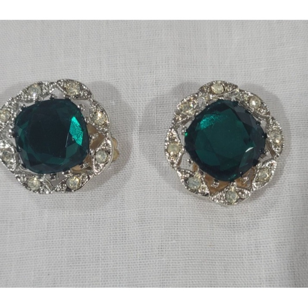 Vintage Sarah Coventry Emerald Green Earring Set 1" Round Clip On Beautiful